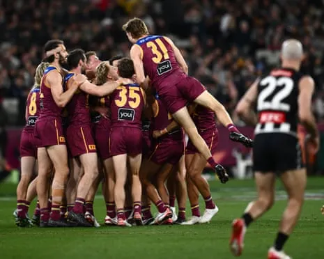 The Lions Demolish The Magpies to Earn Championship Clash With The Cats